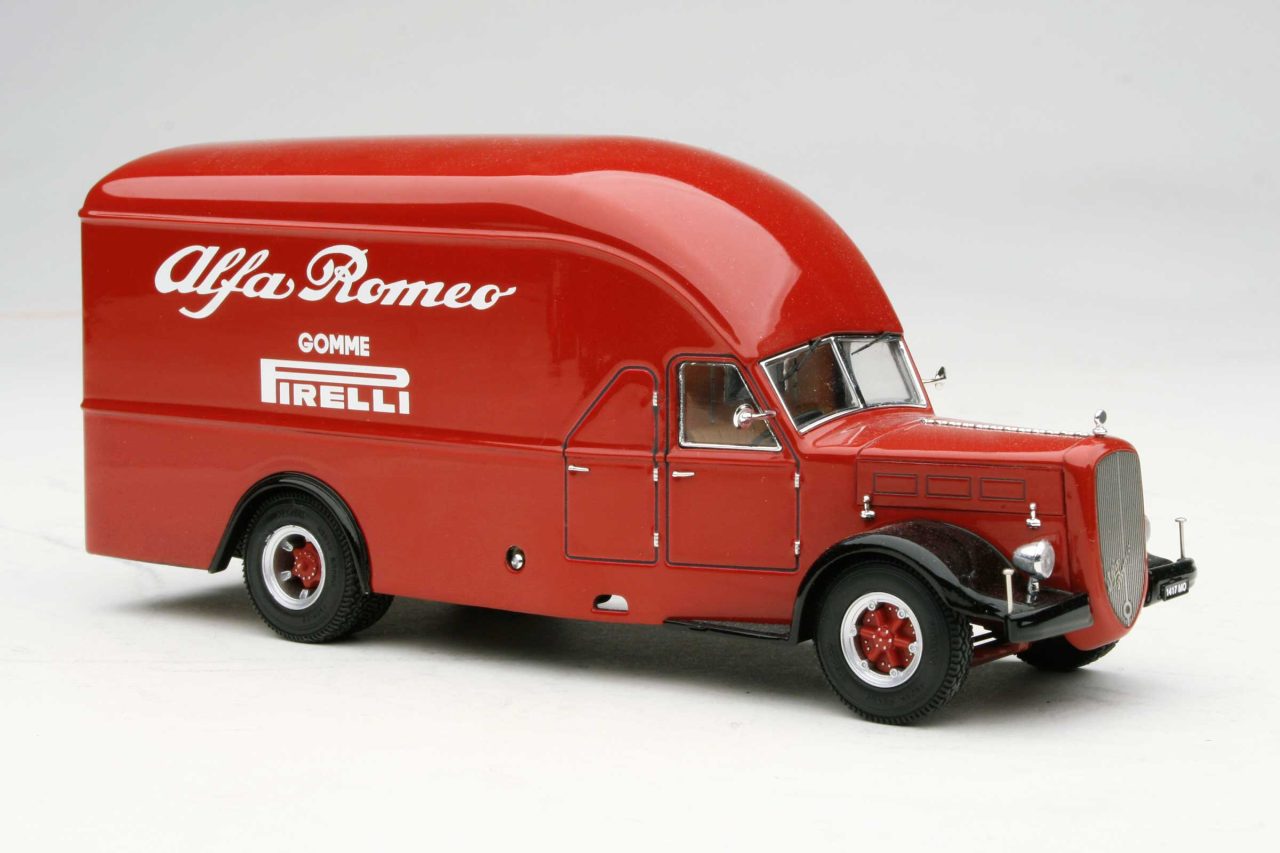 Exoto | Exoto Alfa Romeo 500 Transporter | Exoto Alfa Romeo 500 ...