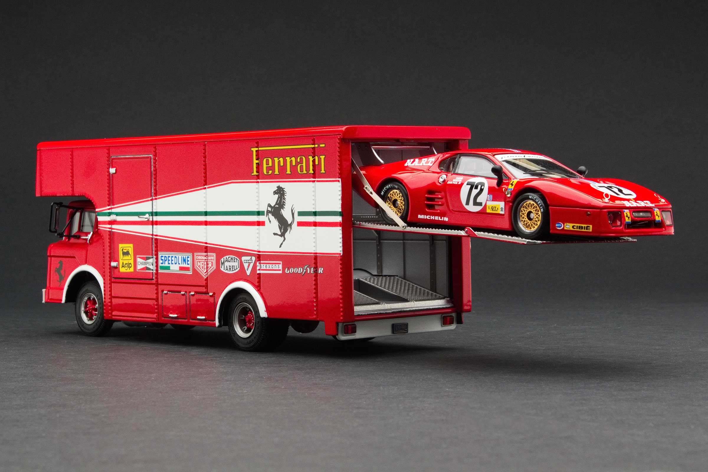 Exoto 'C Type' Gift Set Transporter | 1982 Le Mans 24 Hours | Team N.A.R.T. with Tipo 512 BB/LM - Image 3