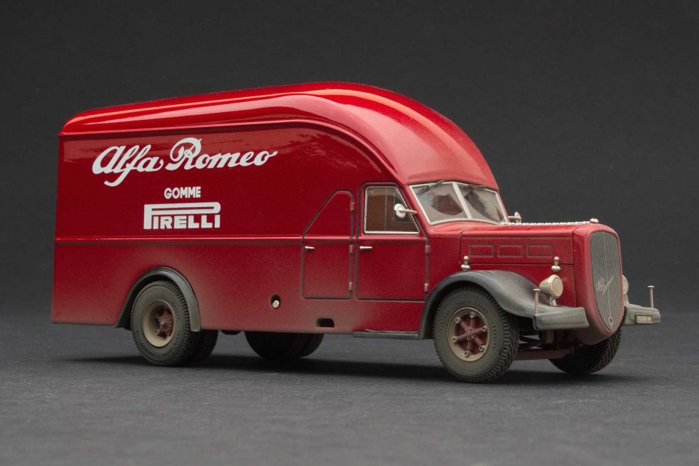 Exoto | Exoto Alfa Romeo 500 Transporter | Exoto Alfa Romeo 500 ...